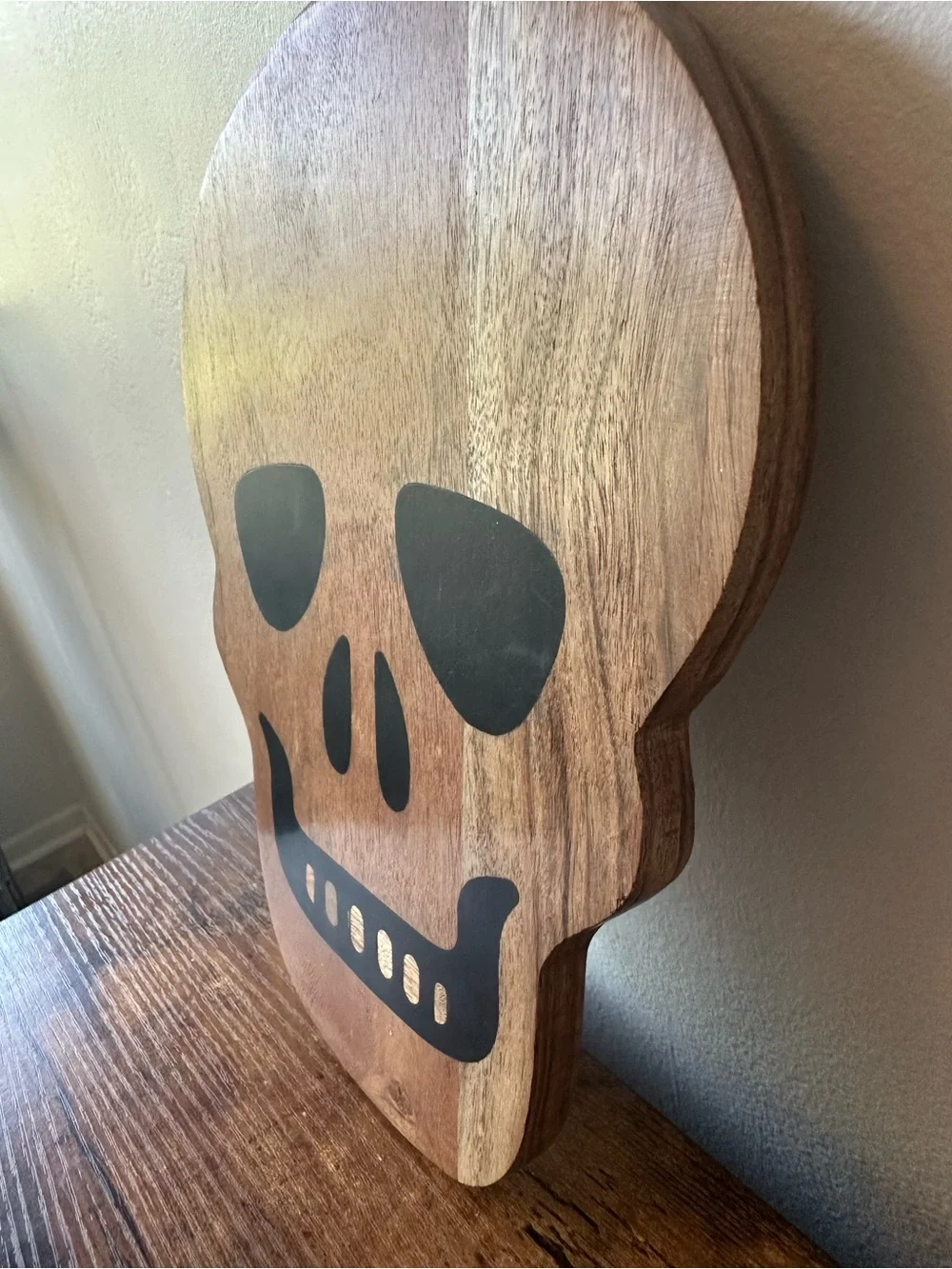 Wooden Skull Cutting Board or Charcuterie Tray Food Safe w/ Black Skull Face NWT